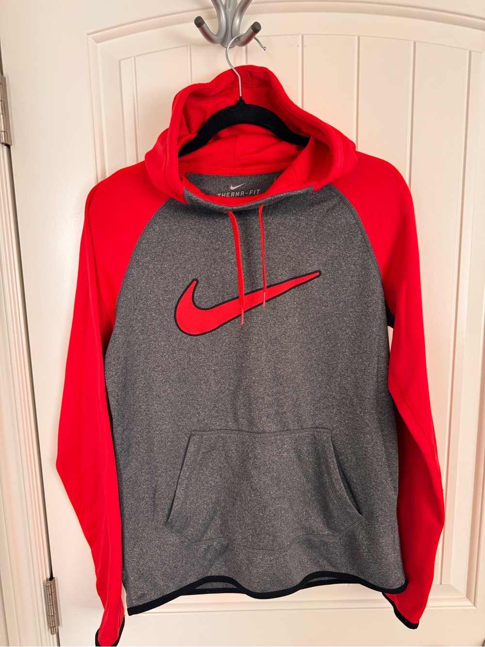 Nike Red & Gray Therma-Fit Pullover Hoodie